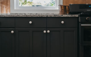 Preparing cabinet hardware for painting